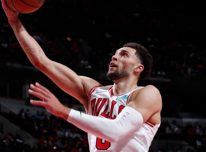 包含关键时刻葡超传出新动向,芝加哥公牛主帅复盘,管理层表态:态度坚定,赛季目标并未改变的词条 包含关键时刻葡超传出新动向,芝加哥公牛主帅复盘,管理层表态:态度坚定,赛季目标并未改变的词条