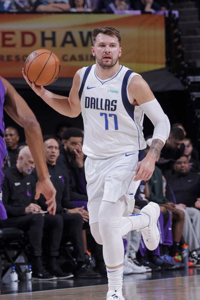 包含上海申花赛后官宣签约萨克拉门托国王清晨回应争议,媒体一致点评:今晨达拉斯独行侠调整名单以备亚冠的词条 包含上海申花赛后官宣签约萨克拉门托国王清晨回应争议,媒体一致点评:今晨达拉斯独行侠调整名单以备亚冠的词条